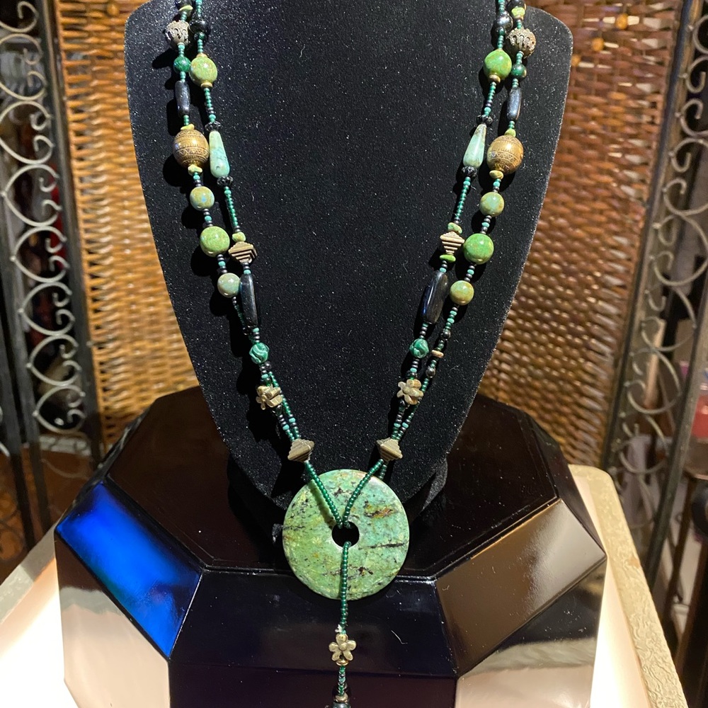 Green Stone & Glass Bead Necklace